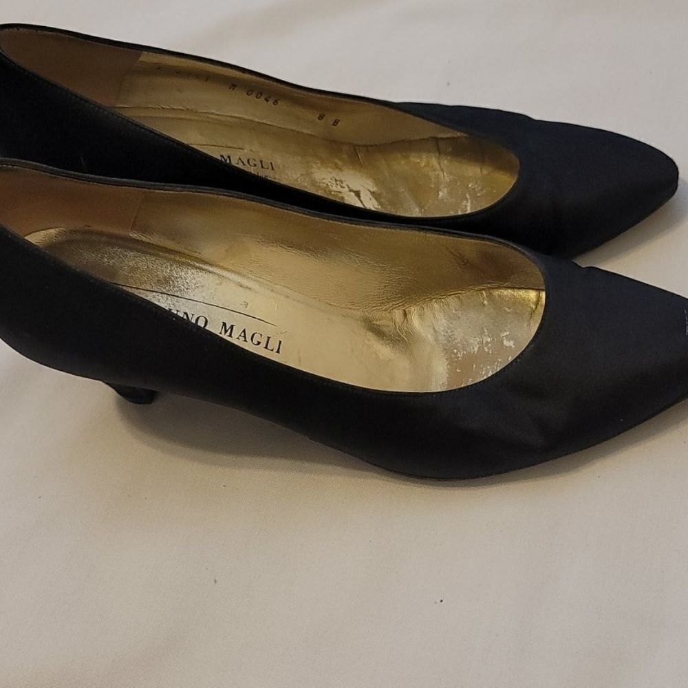 Bruno Magli Black Women's Shoes - Picture 2 of 13